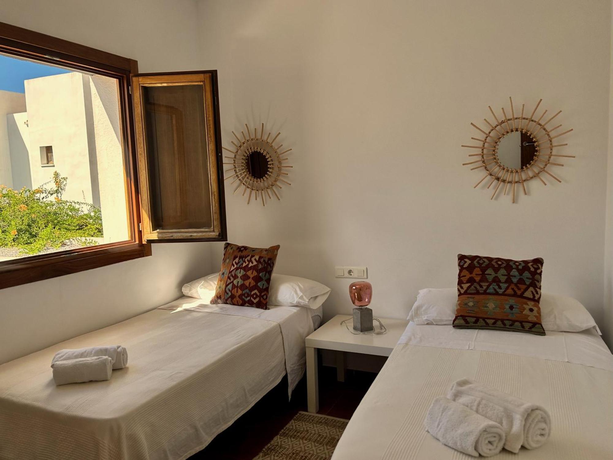 Villa Filon โรดัลกีลาร์ ภายนอก รูปภาพ